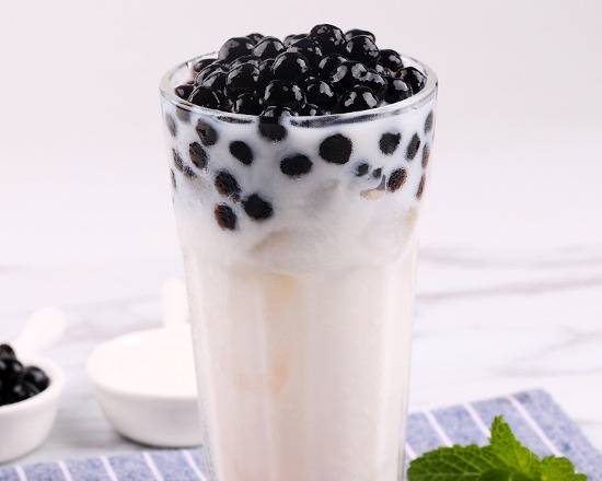 B6. Thé au Lait Noix de Coco/Coconut Milk Tea/椰子奶茶